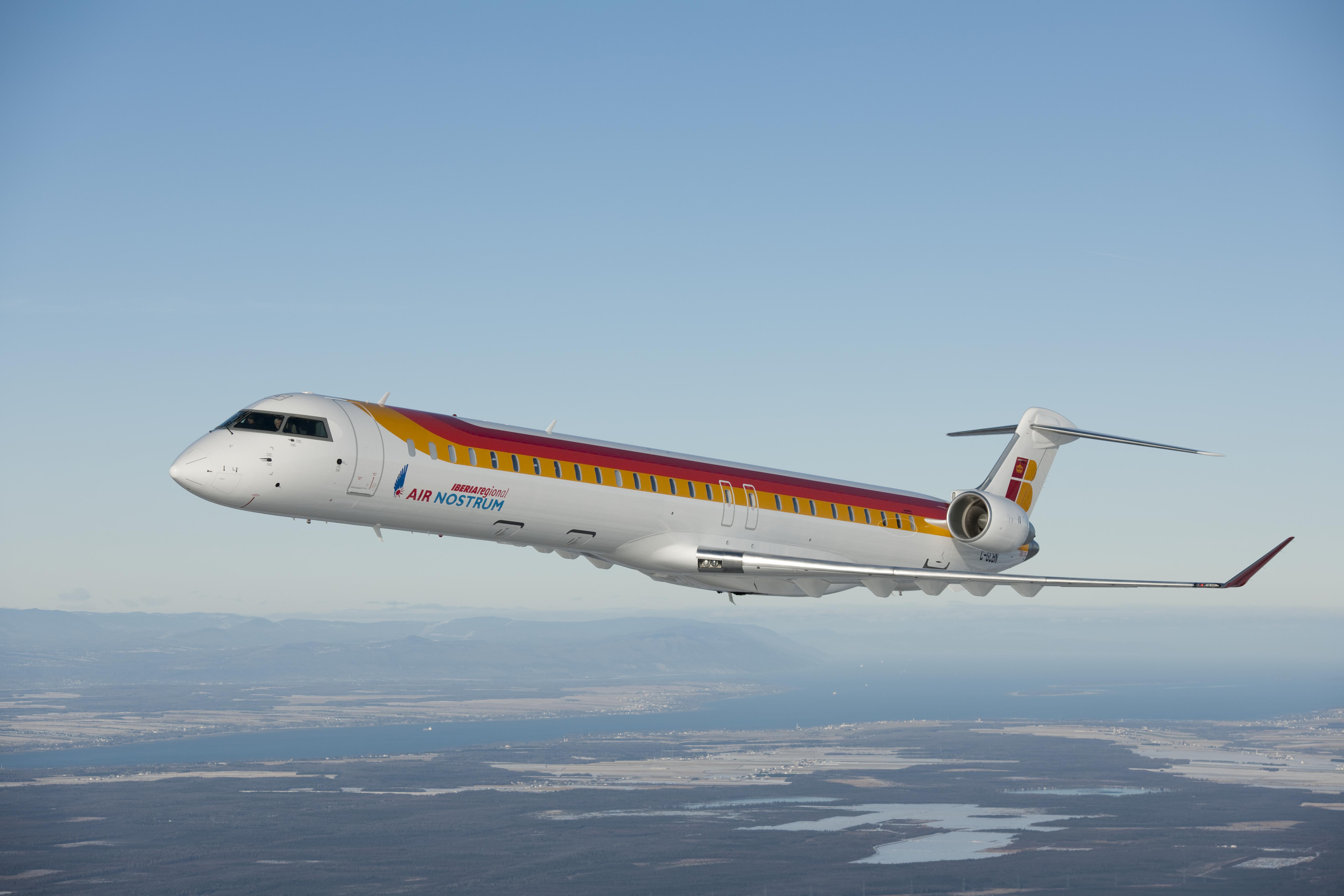 CRJ1000